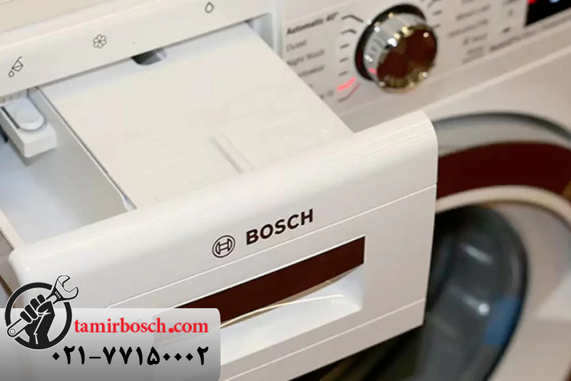 ریختن مایع لباسشویی در ماشین لباسشویی Bosch